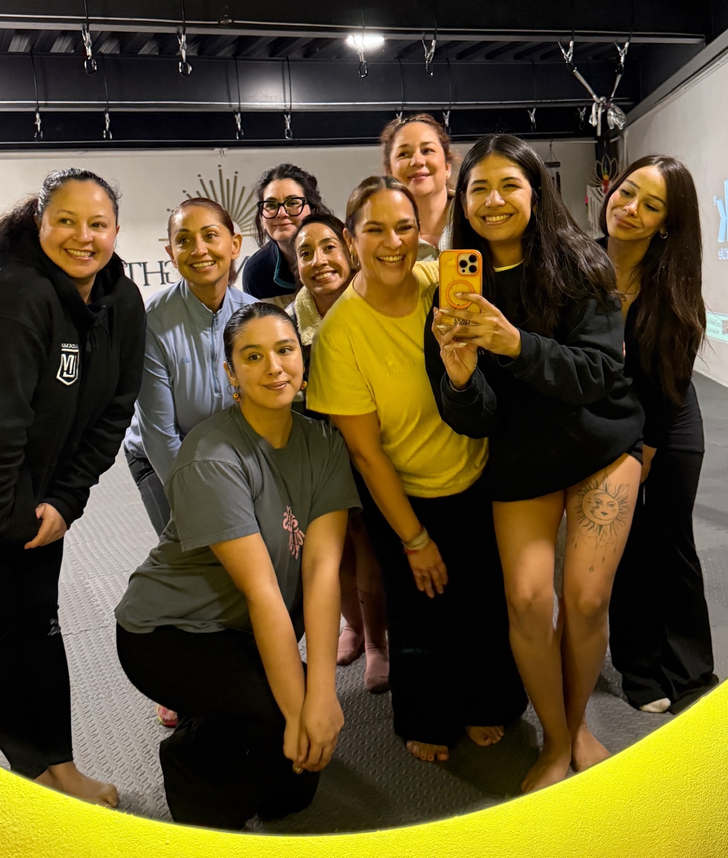 Comunidad de alumnas en formación de yoga