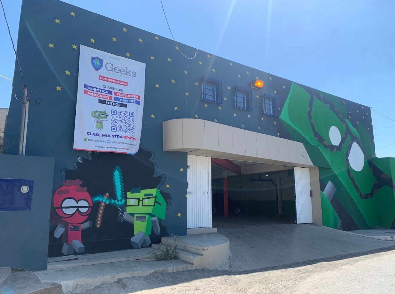 Referencia de acceso por Geeks Academy