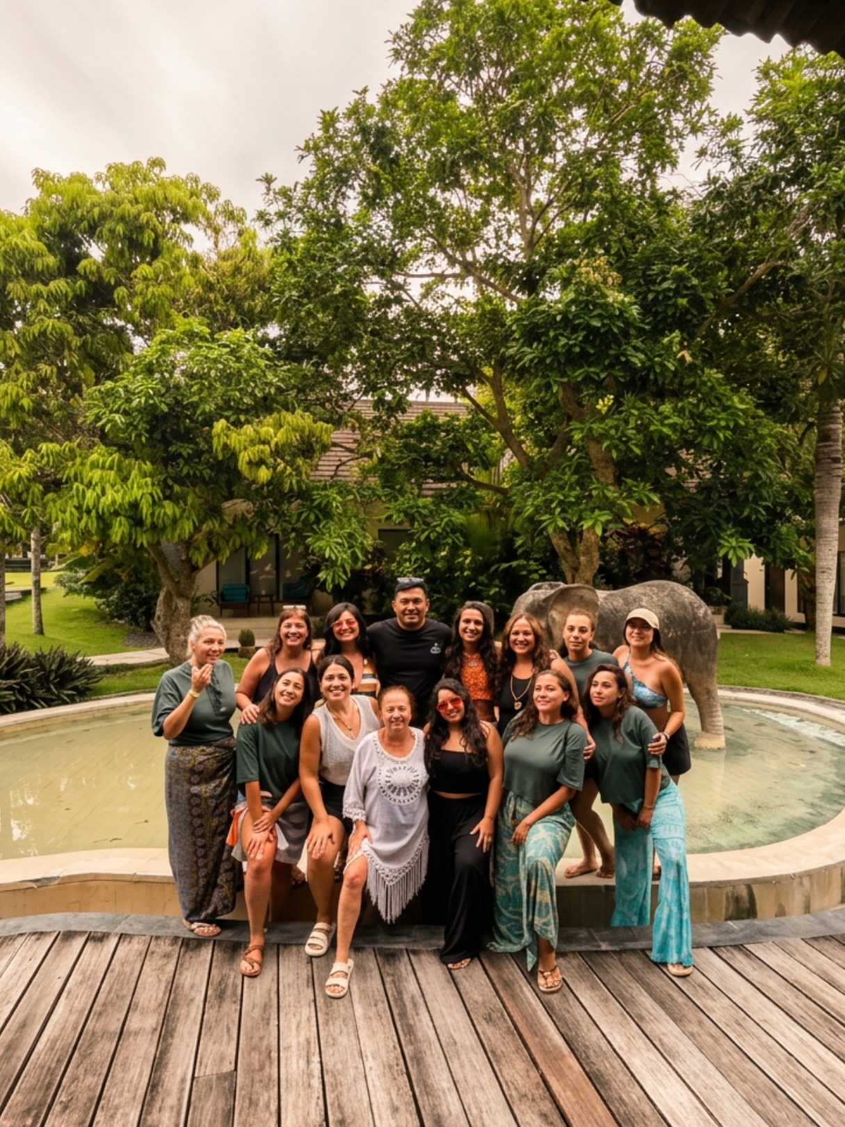 Práctica consciente durante retiro en Bali